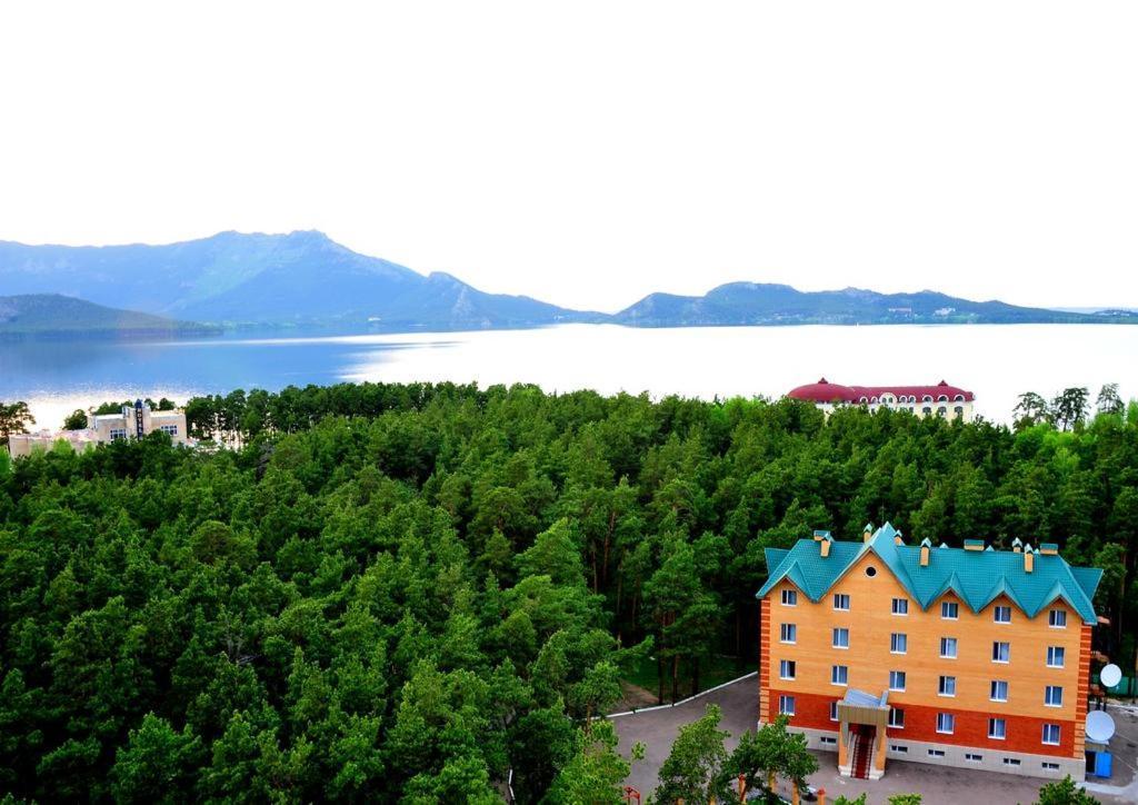 Hotel Nurlytau Боровое Экстерьер фото